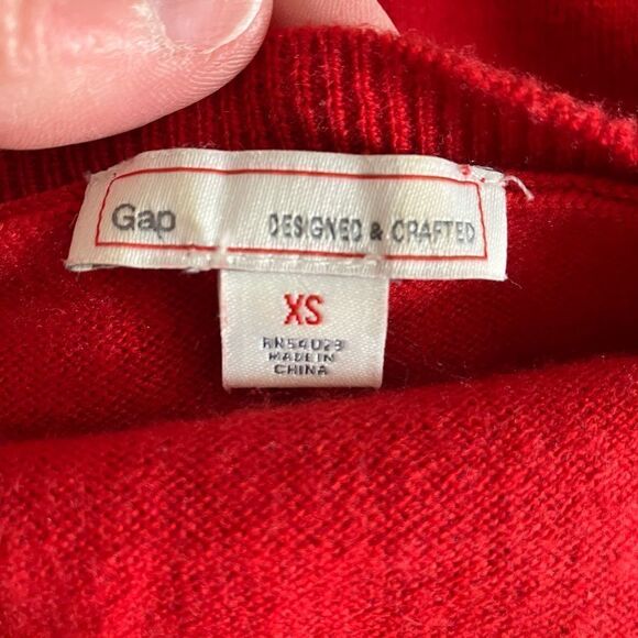 Gap Red Sweater V-neck Size XS - Picture 6 of 7